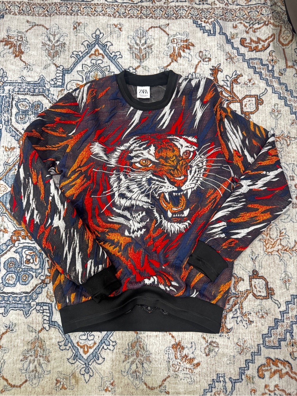 Vintage Rare Zara Men’s Multicolor Tiger Graphic Crewneck Sweater